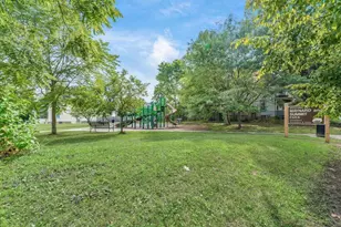 2339 Summit St, Columbus, OH 43202 - Photo 38