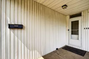 122 Pleasant St, Circleville, OH 43113 - Photo 4