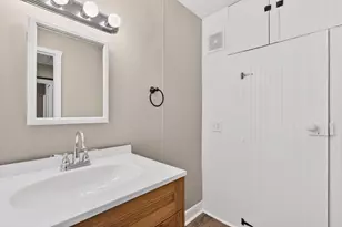 122 Pleasant St, Circleville, OH 43113 - Photo 32