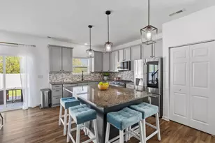 1472 Lewes Castle Dr, Grove City, OH 43123 - Photo 10