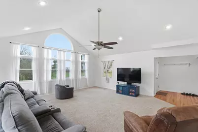 12815 Fox Run Court NW, Pickerington, OH 43147 - Photo 18