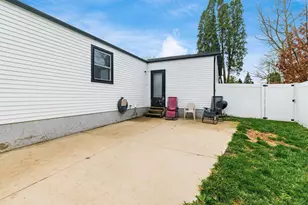 2562 Red Rock Blvd, Grove City, OH 43123 - Photo 36