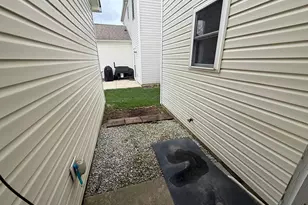 731 Swanson St, Delaware, OH 43015 - Photo 24