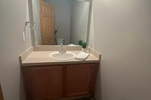 731 Swanson St, Delaware, OH 43015 - Photo 8