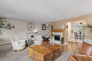 2868 Kingsrowe Ct, Columbus, OH 43209 - Photo 4