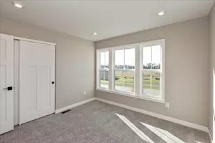 1292 Hawthorne Pkwy, Grove City, OH 43123 - Photo 34