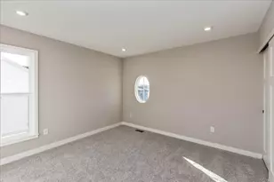 1292 Hawthorne Pkwy, Grove City, OH 43123 - Photo 32