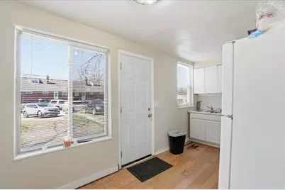 1037-1039 S James Road, Columbus, OH 43227 - Photo 6