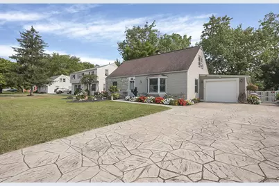 348 Darbyhurst Road, Columbus, OH 43228 - Photo 2