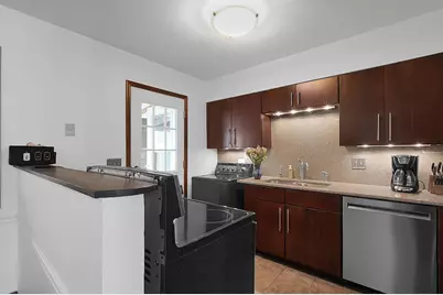 348 Darbyhurst Road, Columbus, OH 43228 - Photo 6