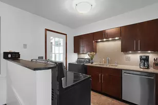 348 Darbyhurst Rd, Columbus, OH 43228 - Photo 6