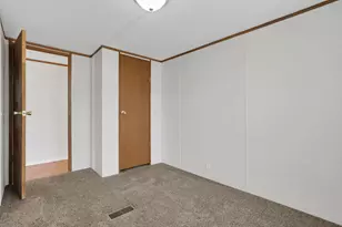 1100 Thornwood Dr SW, Heath, OH 43056 - Photo 22