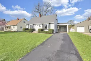 389 Deerfield Rd, Columbus, OH 43228 - Photo 2