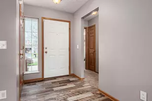 1521 W Quail Run Dr, Newark, OH 43055 - Photo 2