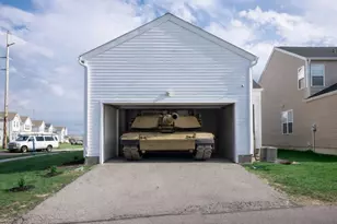 5630 Alliance Way, Columbus, OH 43228 - Photo 4