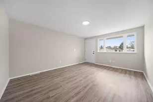 2414 Taymouth Rd, Columbus, OH 43229 - Photo 12