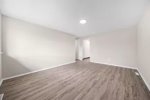 2414 Taymouth Rd, Columbus, OH 43229 - Photo 10