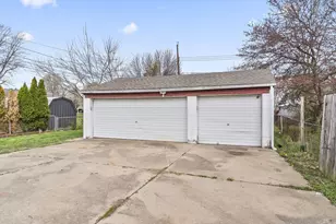 2414 Taymouth Rd, Columbus, OH 43229 - Photo 38