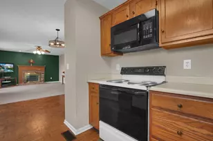 585 Tall Oaks Dr, Columbus, OH 43230 - Photo 14