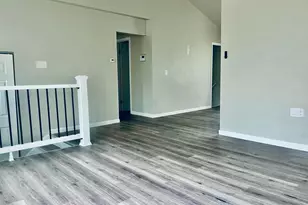 2746 Noe Bixby Rd, Columbus, OH 43232 - Photo 4