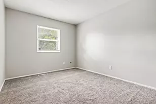2746 Noe Bixby Rd, Columbus, OH 43232 - Photo 16