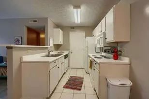 5484 Cedar Springs Dr, Columbus, OH 43228 - Photo 12