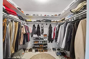 8372 Fairway Dr, Columbus, OH 43235 - Photo 40