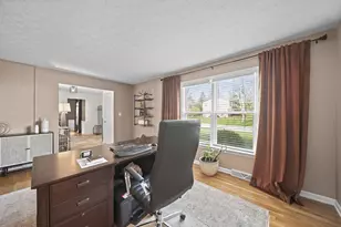 8372 Fairway Dr, Columbus, OH 43235 - Photo 10