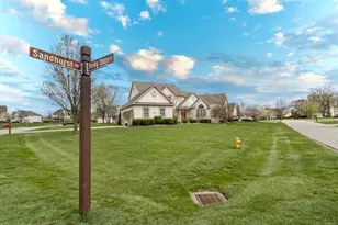 5934 Rocky Shore Dr, Lewis Center, OH 43035 - Photo 4