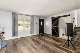 580 Evergreen Terrace, Columbus, OH 43228 - Photo 8