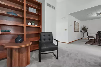 3309 Mansion Way #7, Columbus, OH 43221 - Photo 6