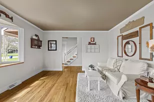 1088 Parkleigh Rd, Columbus, OH 43220 - Photo 8