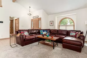 385 Lakeshore Dr W, Hebron, OH 43025 - Photo 16