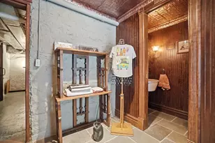 875 E Broad St, Columbus, OH 43205 - Photo 156