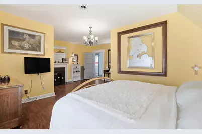 875 E Broad Street, Columbus, OH 43205 - Photo 128