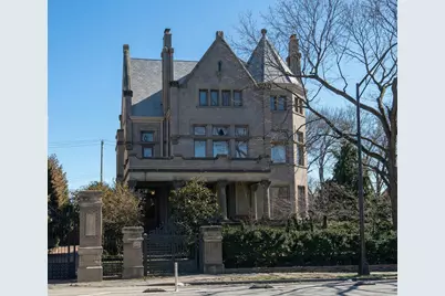 875 E Broad Street, Columbus, OH 43205 - Photo 1
