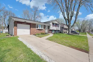 2162 Trent Rd, Columbus, OH 43229 - Photo 2