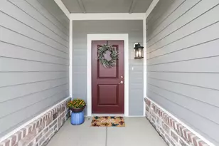 233 Fair Havens Dr, Marysville, OH 43040 - Photo 2