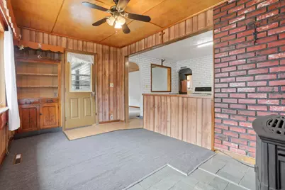 140 S Valley Street, Corning, OH 43730 - Photo 32