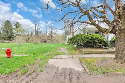 140 S Valley Street, Corning, OH 43730 - Photo 40