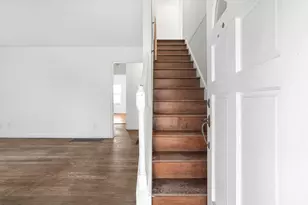 814 Chestershire Rd, Columbus, OH 43204 - Photo 6