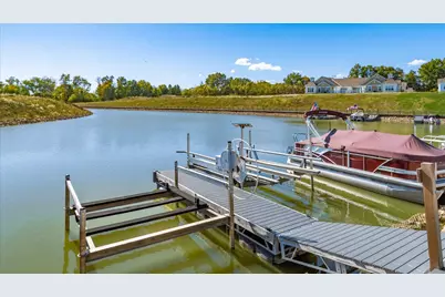 609 Newport Lane, Buckeye Lake, OH 43008 - Photo 2