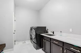 8149 Grant Dr, Dublin, OH 43017 - Photo 38