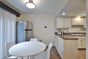 2095 Willowick Dr, Columbus, OH 43229 - Photo 14