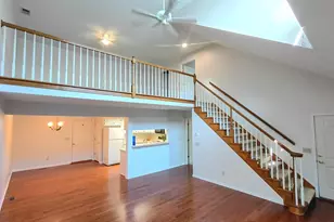 8359 Orchard Knoll Ln, Columbus, OH 43235 - Photo 2