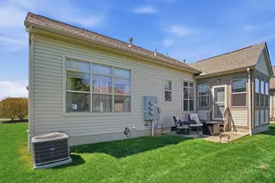 200 Pebble Creek Dr, Pataskala, OH 43062 - Photo 42