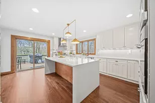 8589 Crail Ct, Dublin, OH 43017 - Photo 10