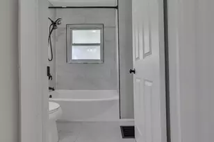 1227 E N Broadway St, Columbus, OH 43224 - Photo 18