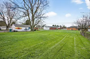 1977 Poplar St, Obetz, OH 43207 - Photo 12