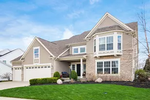 4077 Hickory Rock Dr, Powell, OH 43065 - Photo 2